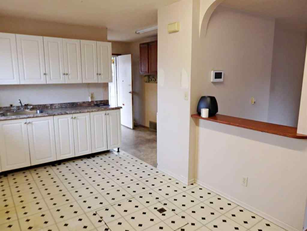 MLS&reg; # A2271268 - 4607 48B Avenue  in Vermilion Vermilion, Residential Open Houses