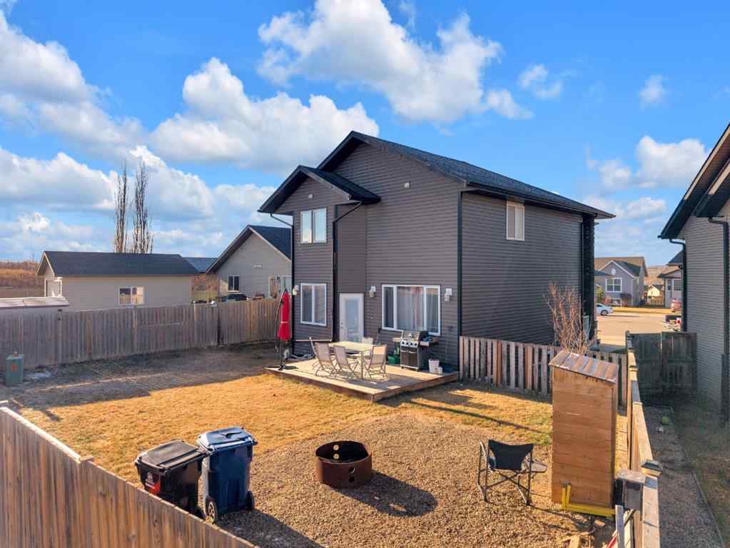 MLS&reg; # A2271285 - 38 Rolling Hills Bay  in Rolling Hills Blackfalds, Residential Open Houses