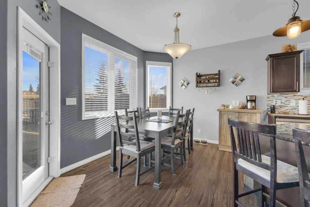 MLS&reg; # A2271285 - 38 Rolling Hills Bay  in Rolling Hills Blackfalds, Residential Open Houses