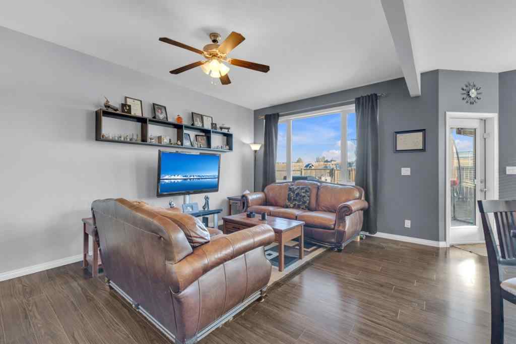 MLS&reg; # A2271285 - 38 Rolling Hills Bay  in Rolling Hills Blackfalds, Residential Open Houses