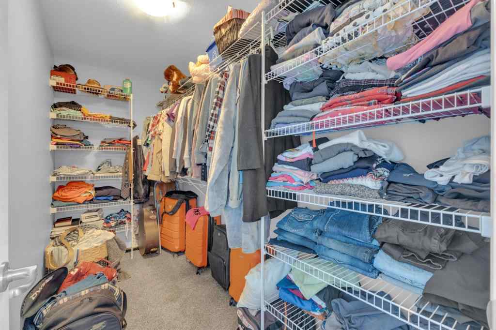 MLS&reg; # A2271285 - 38 Rolling Hills Bay  in Rolling Hills Blackfalds, Residential Open Houses