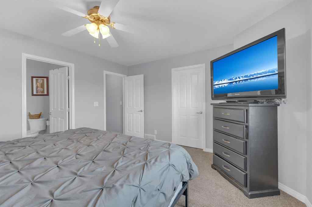 MLS&reg; # A2271285 - 38 Rolling Hills Bay  in Rolling Hills Blackfalds, Residential Open Houses