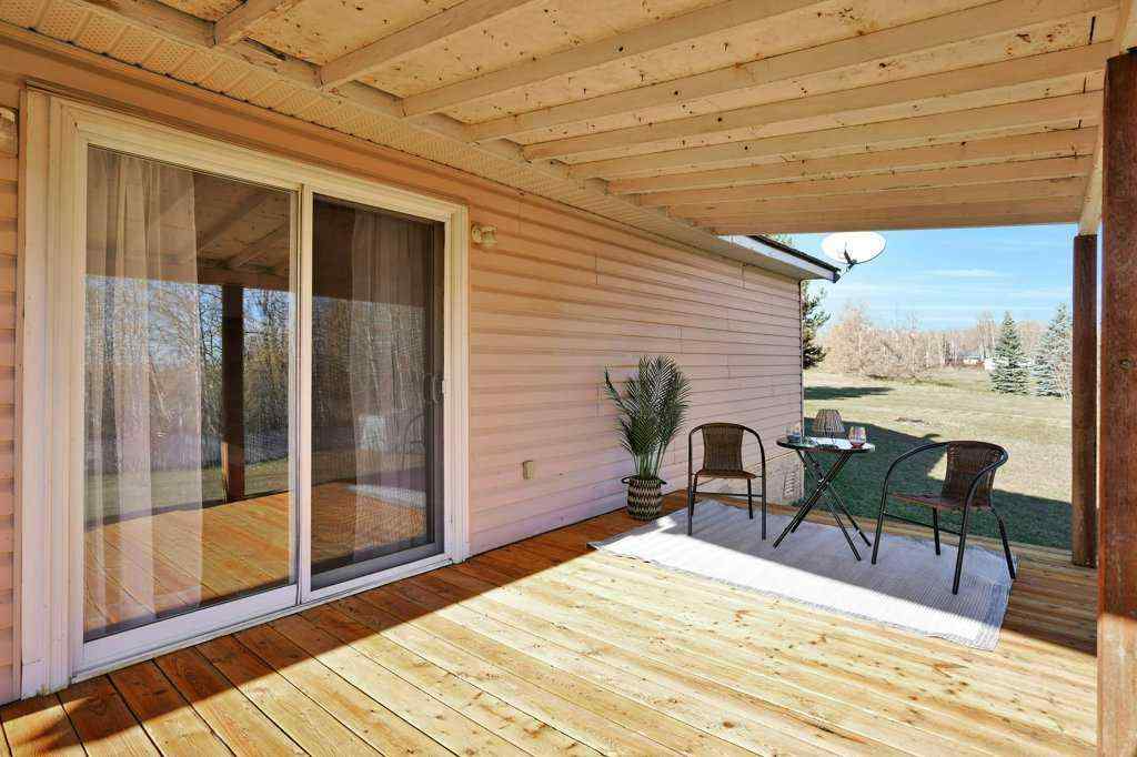 MLS&reg; # A2271290 - 8 Sunnyside Drive  in Sunnyside Rural Ponoka County, Residential Open Houses