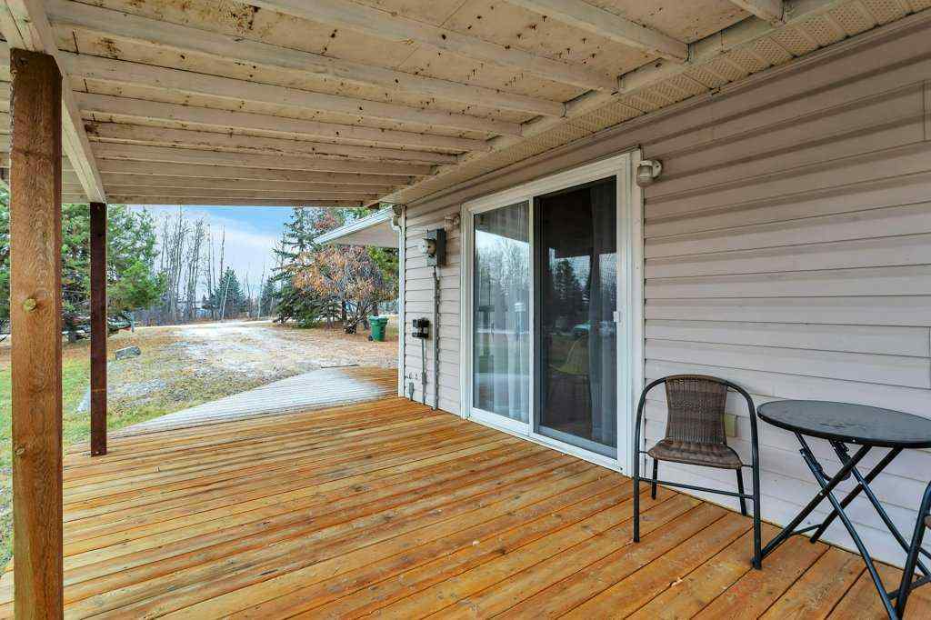 MLS&reg; # A2271290 - 8 Sunnyside Drive  in Sunnyside Rural Ponoka County, Residential Open Houses