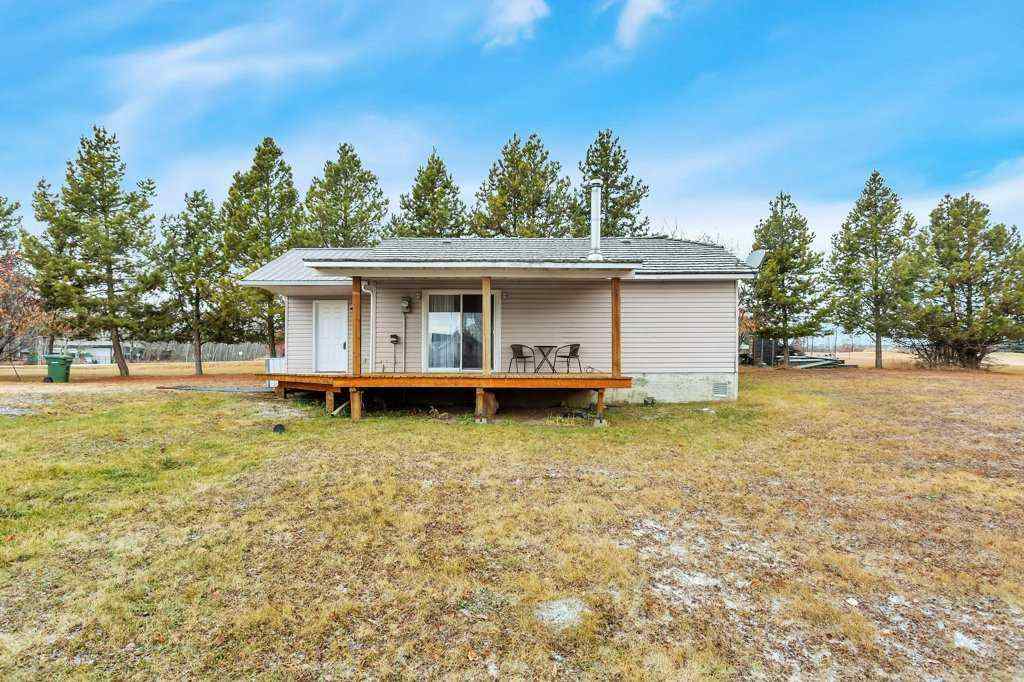 MLS&reg; # A2271290 - 8 Sunnyside Drive  in Sunnyside Rural Ponoka County, Residential Open Houses