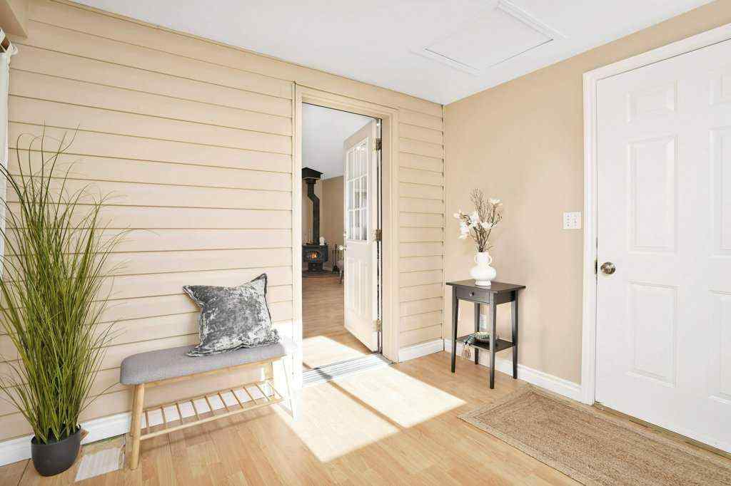 MLS&reg; # A2271290 - 8 Sunnyside Drive  in Sunnyside Rural Ponoka County, Residential Open Houses