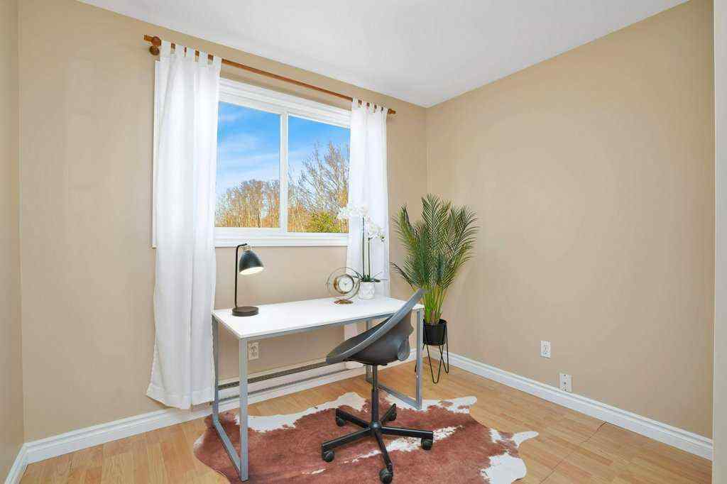 MLS&reg; # A2271290 - 8 Sunnyside Drive  in Sunnyside Rural Ponoka County, Residential Open Houses