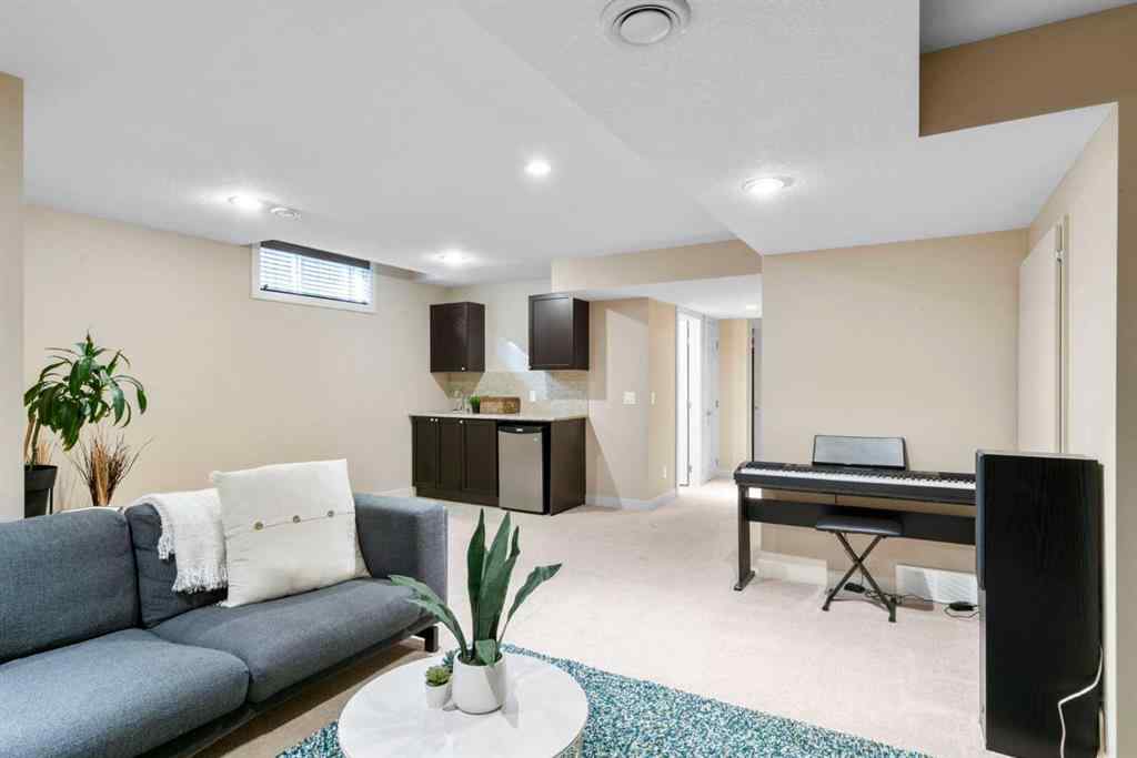 MLS&reg; # A2271305 - 263 Evanston Way NW in Evanston Calgary, Residential Open Houses