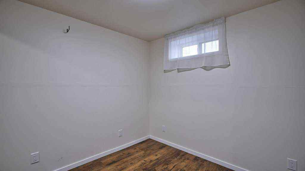 MLS® # A2271309 - 32 Mt Aberdeen Manor SE in McKenzie Lake Calgary, Residential Open Houses