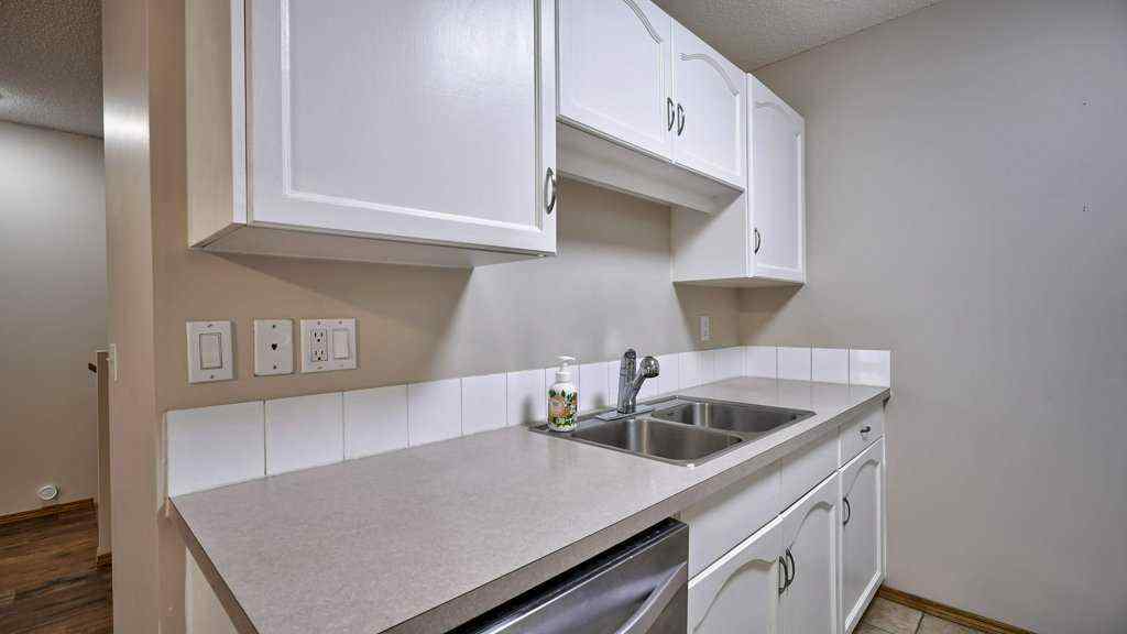 MLS® # A2271309 - 32 Mt Aberdeen Manor SE in McKenzie Lake Calgary, Residential Open Houses