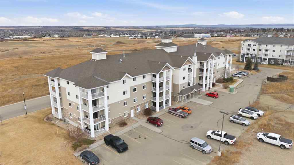 MLS&reg; # A2271315 - Unit #403 3 Broadway Rise  in Beacon Hill Sylvan Lake, Residential Open Houses