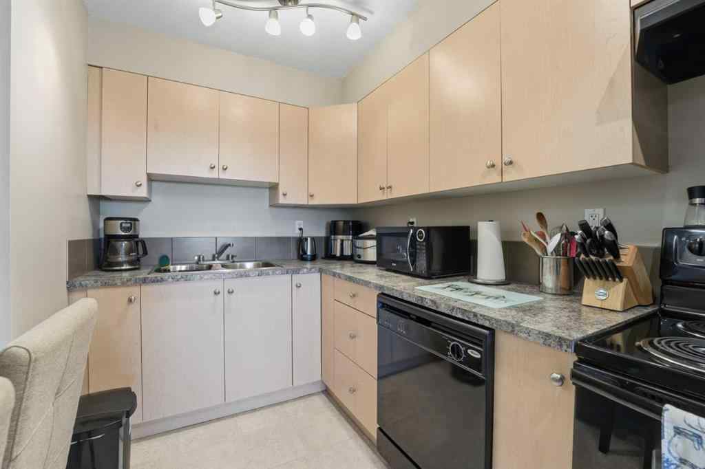 MLS&reg; # A2271315 - Unit #403 3 Broadway Rise  in Beacon Hill Sylvan Lake, Residential Open Houses