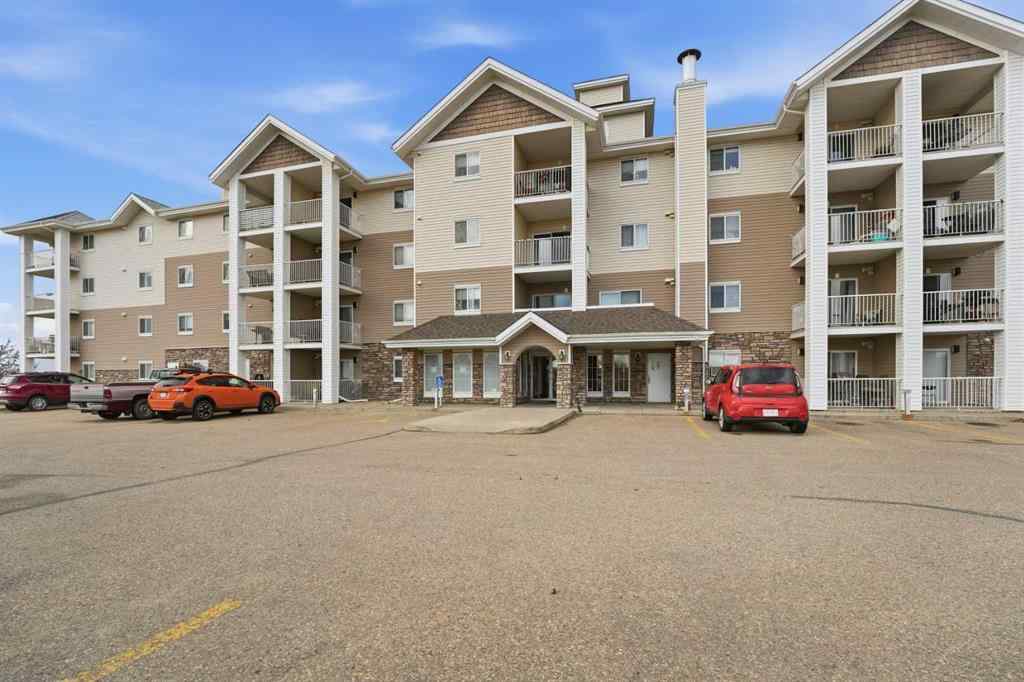 MLS&reg; # A2271315 - Unit #403 3 Broadway Rise  in Beacon Hill Sylvan Lake, Residential Open Houses