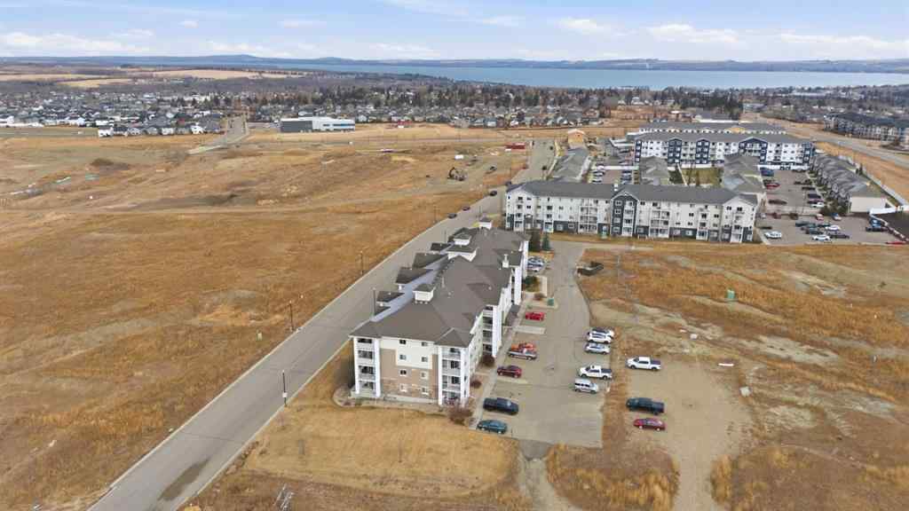 MLS&reg; # A2271315 - Unit #403 3 Broadway Rise  in Beacon Hill Sylvan Lake, Residential Open Houses