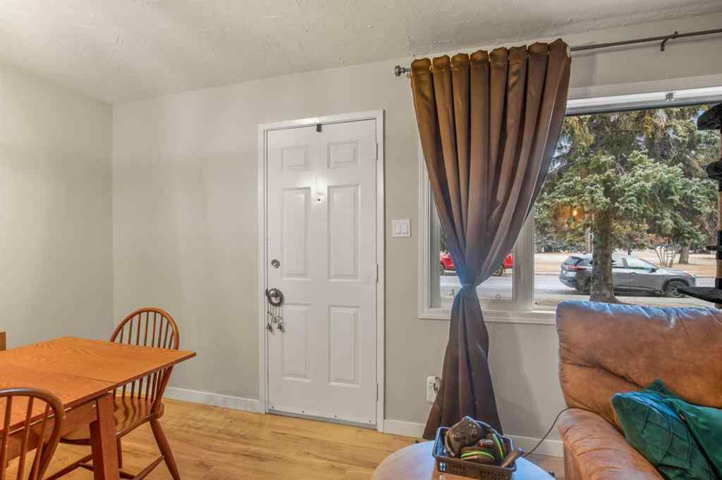 MLS&reg; # A2271317 - Unit #202 4719 33 Street  in South Hill Red Deer, Residential Open Houses