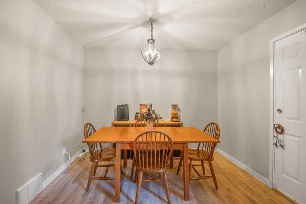 MLS&reg; # A2271317 - Unit #202 4719 33 Street  in South Hill Red Deer, Residential Open Houses