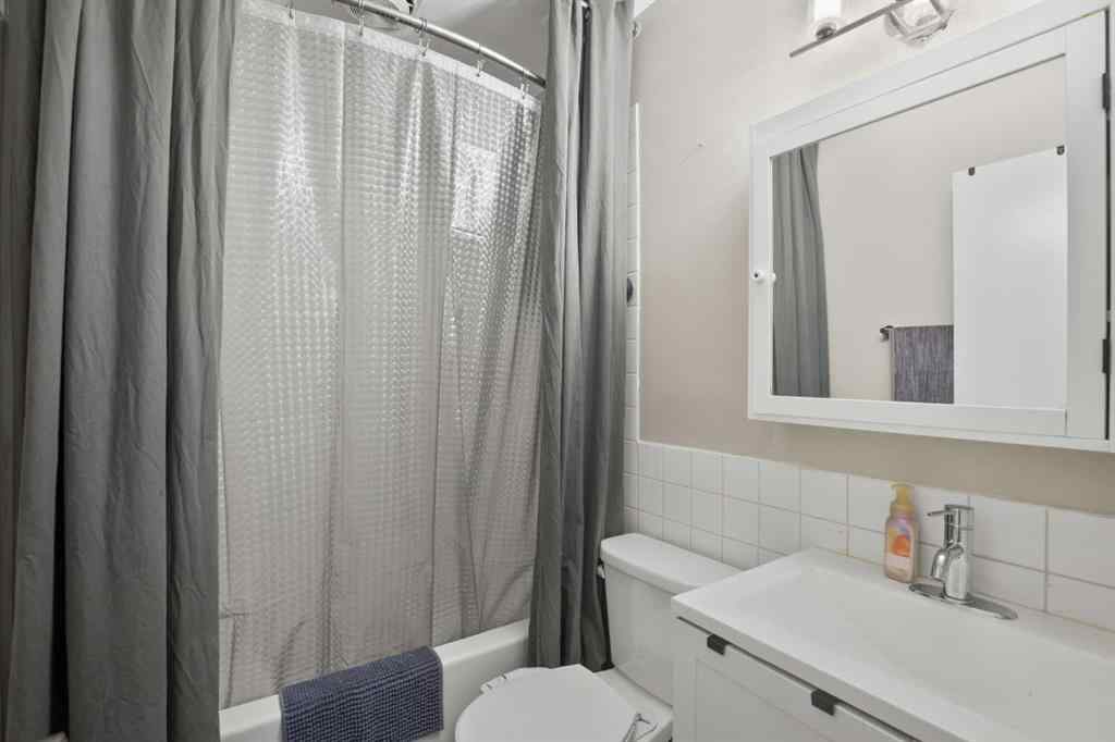 MLS&reg; # A2271317 - Unit #202 4719 33 Street  in South Hill Red Deer, Residential Open Houses