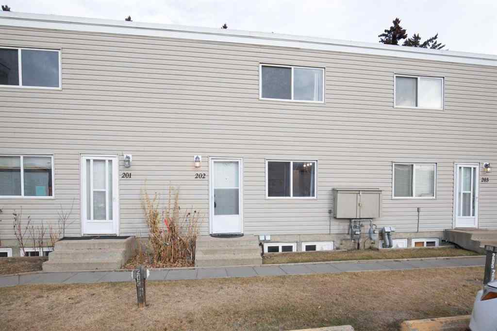 MLS&reg; # A2271317 - Unit #202 4719 33 Street  in South Hill Red Deer, Residential Open Houses