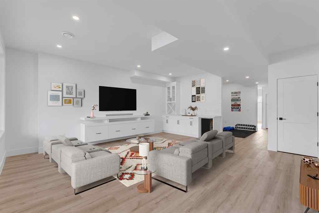 MLS&reg; # A2271330 - 640 37 Street SW in Wildwood Calgary, Residential Open Houses