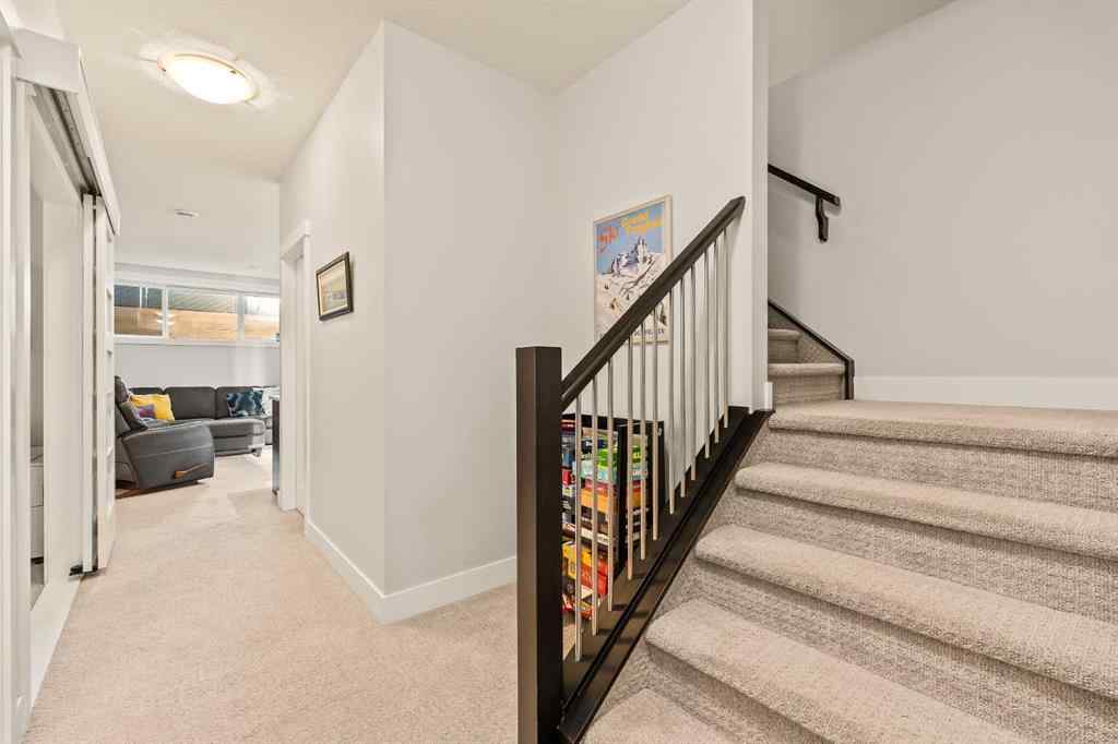 MLS&reg; # A2271332 - 447B 23 Avenue NW in Mount Pleasant Calgary, Residential Open Houses
