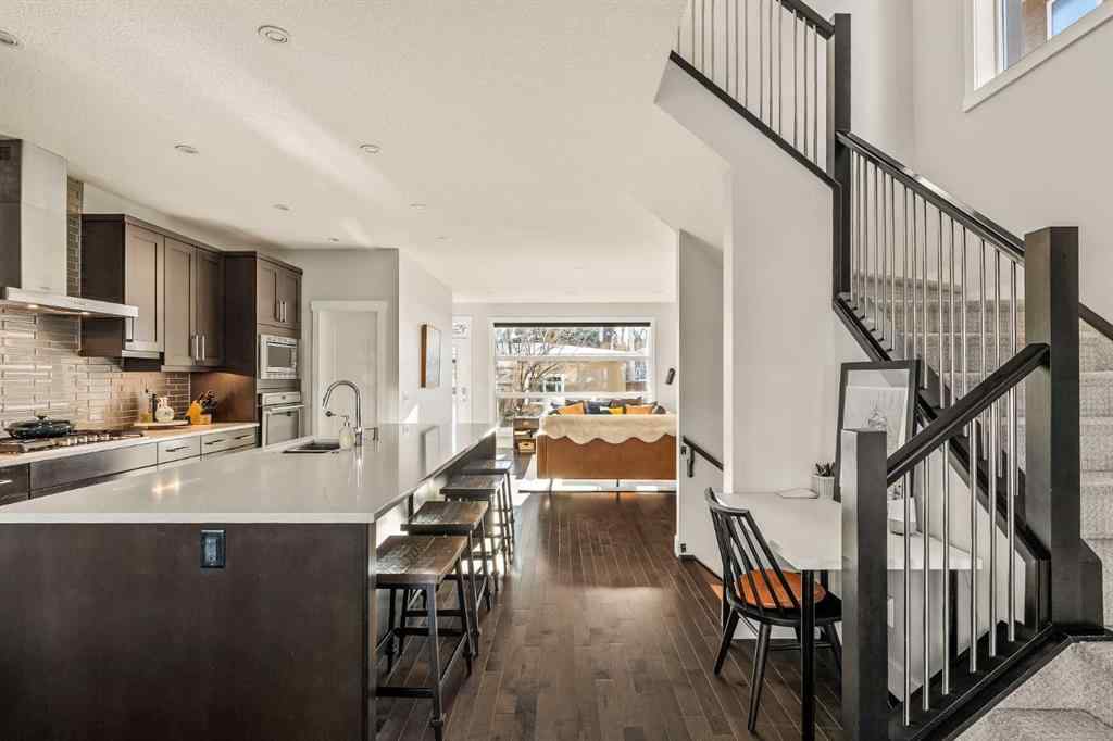 MLS&reg; # A2271332 - 447B 23 Avenue NW in Mount Pleasant Calgary, Residential Open Houses