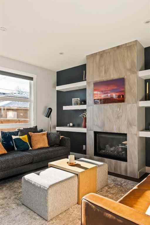 MLS&reg; # A2271332 - 447B 23 Avenue NW in Mount Pleasant Calgary, Residential Open Houses