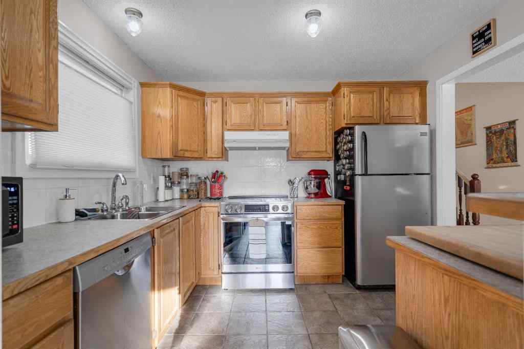 MLS&reg; # A2271336 - 3 Booth Crescent  in NONE Irricana, Residential Open Houses