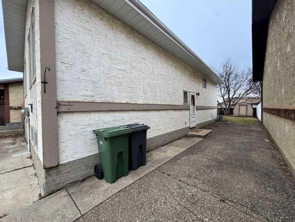 MLS&reg; # A2271338 - 5118 38 Street  in Riverside Ponoka, Residential Open Houses