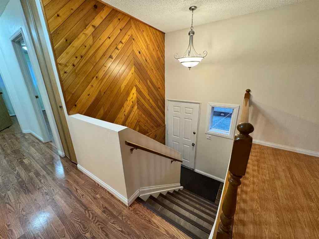 MLS&reg; # A2271338 - 5118 38 Street  in Riverside Ponoka, Residential Open Houses