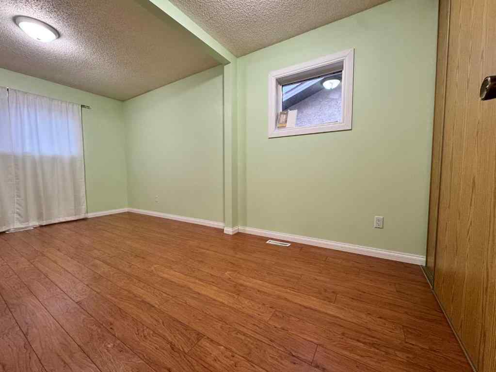 MLS&reg; # A2271338 - 5118 38 Street  in Riverside Ponoka, Residential Open Houses