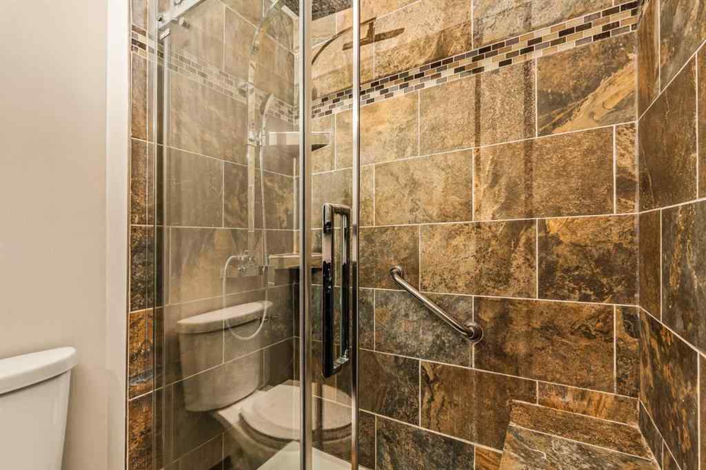 MLS&reg; # A2271346 - 4716B 44 Avenue NE in Whitehorn Calgary, Residential Open Houses