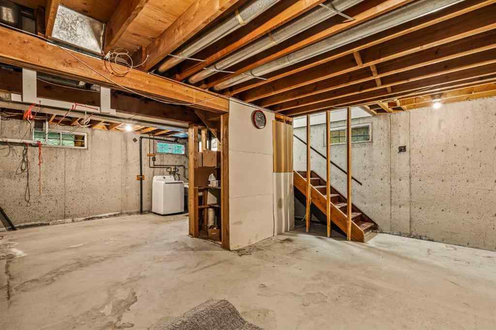 MLS&reg; # A2271346 - 4716B 44 Avenue NE in Whitehorn Calgary, Residential Open Houses