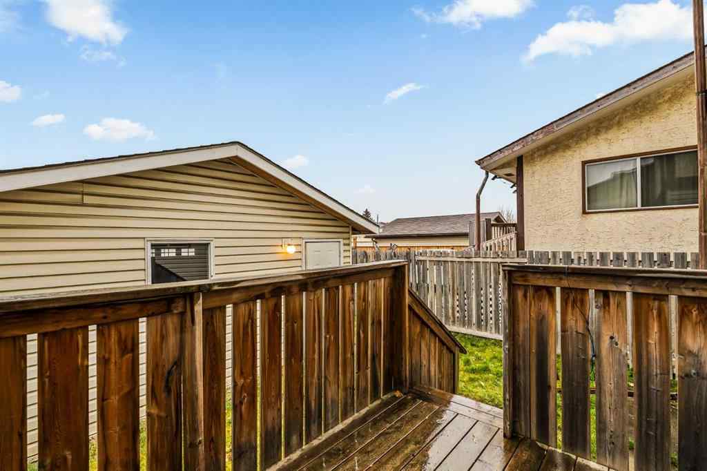 MLS&reg; # A2271346 - 4716B 44 Avenue NE in Whitehorn Calgary, Residential Open Houses