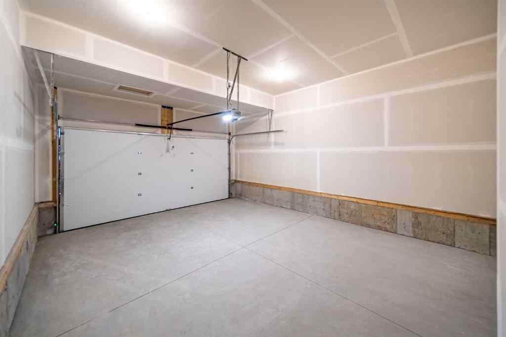 MLS&reg; # A2271351 - 1242 Chinook Winds Circle SW in Chinook Gate Airdrie, Residential Open Houses