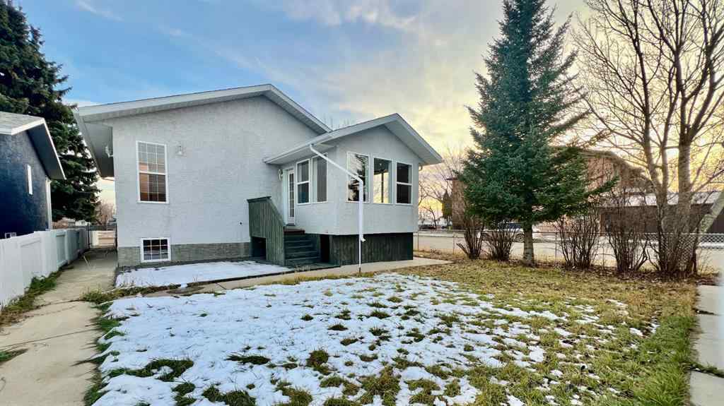 MLS&reg; # A2271353 - 202 2nd Avenue E in NONE Hanna, Residential Open Houses