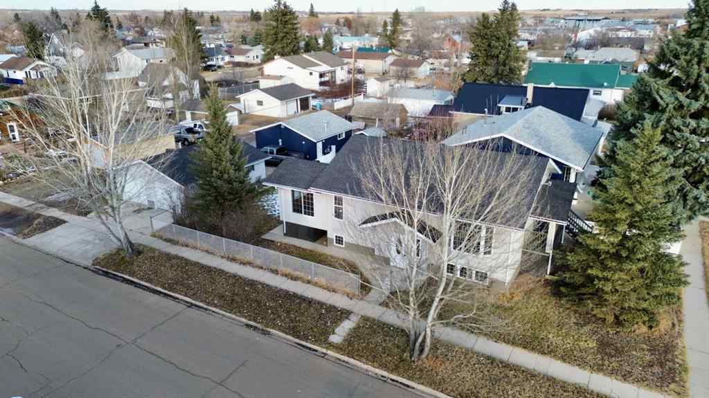 MLS&reg; # A2271353 - 202 2nd Avenue E in NONE Hanna, Residential Open Houses