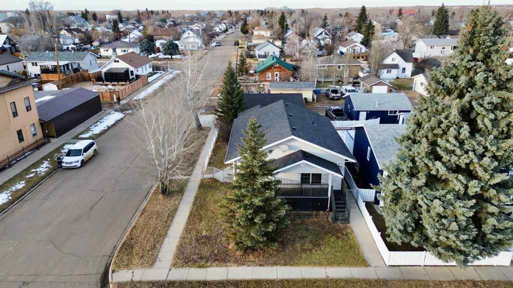 MLS&reg; # A2271353 - 202 2nd Avenue E in NONE Hanna, Residential Open Houses