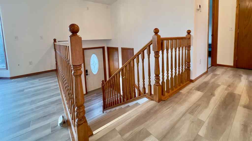 MLS&reg; # A2271353 - 202 2nd Avenue E in NONE Hanna, Residential Open Houses