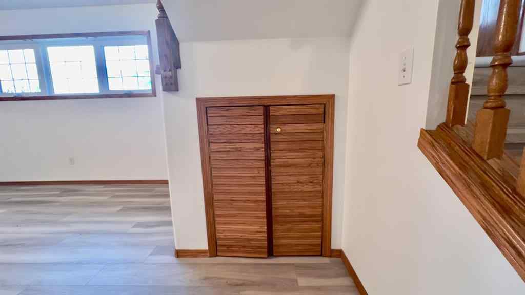 MLS&reg; # A2271353 - 202 2nd Avenue E in NONE Hanna, Residential Open Houses