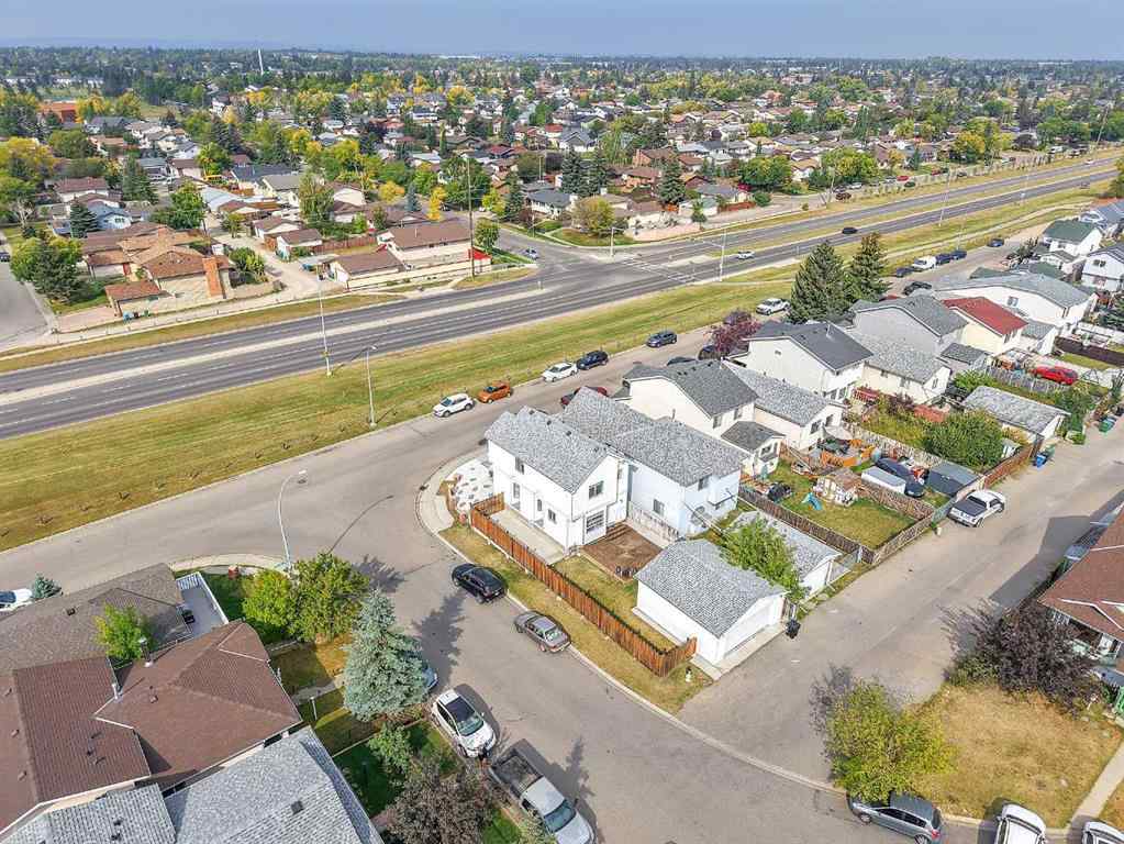 MLS&reg; # A2271357 - 190 Costa Mesa Close NE in Monterey Park Calgary, Residential Open Houses