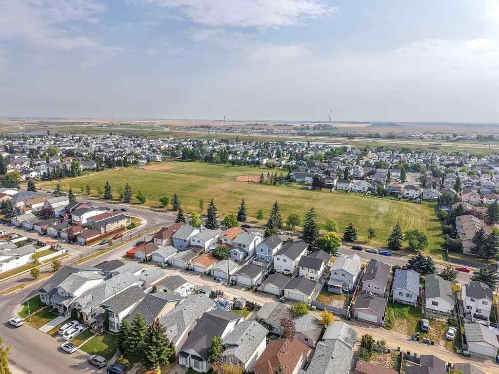 MLS&reg; # A2271357 - 190 Costa Mesa Close NE in Monterey Park Calgary, Residential Open Houses