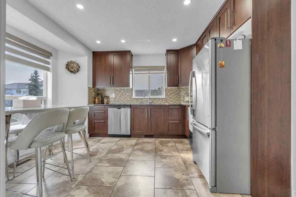 MLS&reg; # A2271357 - 190 Costa Mesa Close NE in Monterey Park Calgary, Residential Open Houses