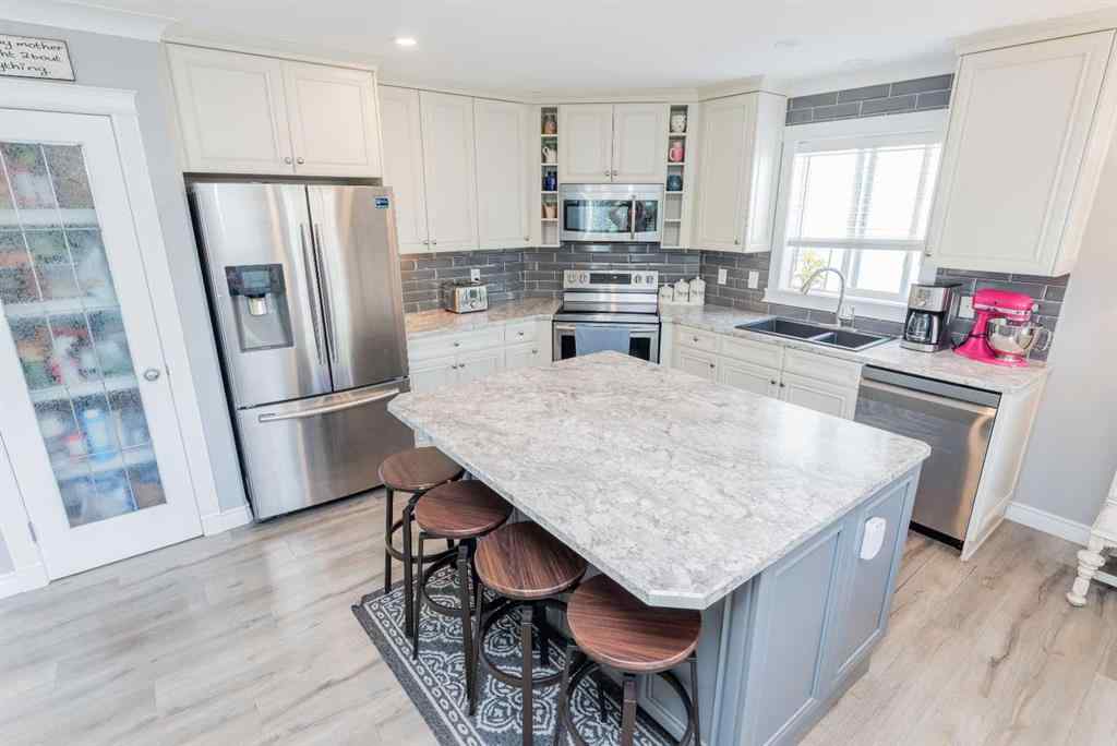 MLS&reg; # A2271361 - 9330 129 Avenue  in Crystal Lake Estates Grande Prairie, Residential Open Houses