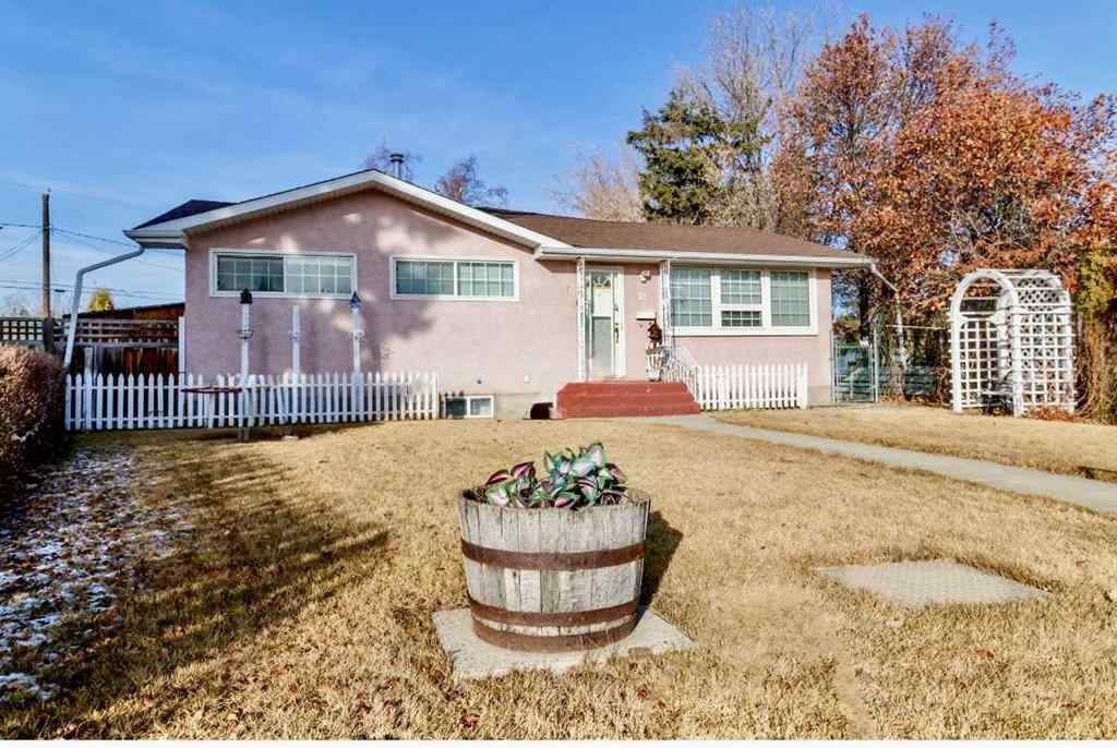 MLS&reg; # A2271368 - 21 Freemont Close  in Fairview Red Deer, Residential Open Houses