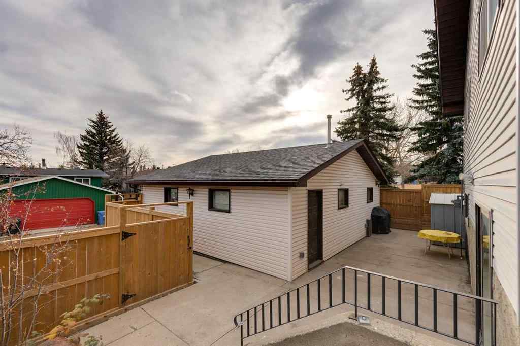 MLS&reg; # A2271375 - 55 Bermuda Place NW in Beddington Heights Calgary, Residential Open Houses
