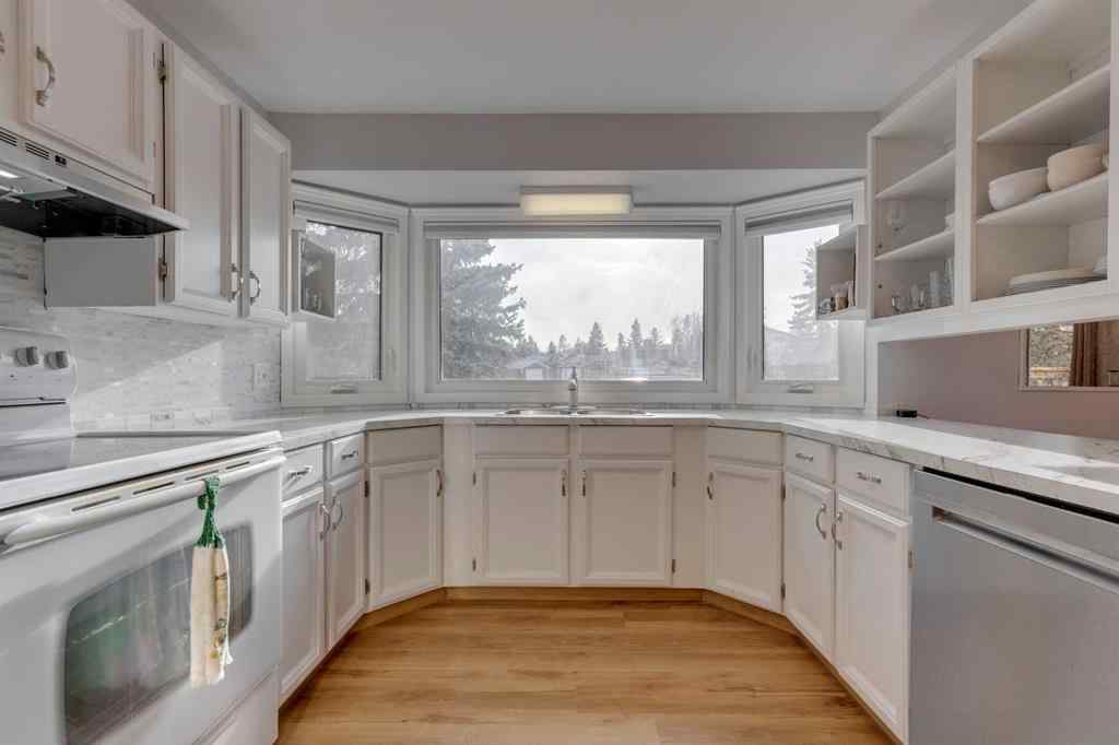 MLS&reg; # A2271375 - 55 Bermuda Place NW in Beddington Heights Calgary, Residential Open Houses