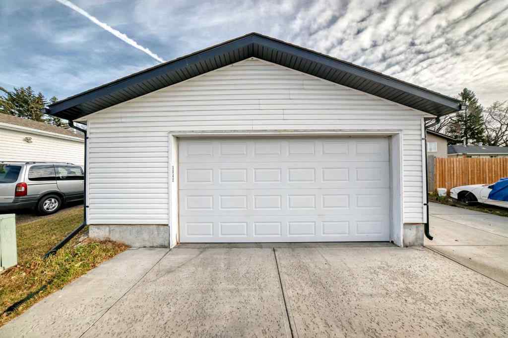 MLS&reg; # A2271381 - 3042 31A Street SE in Dover Calgary, Residential Open Houses