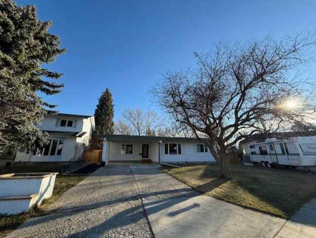 MLS&reg; # A2271389 - 25 Nevada Road W in Varsity Village Lethbridge, Residential Open Houses