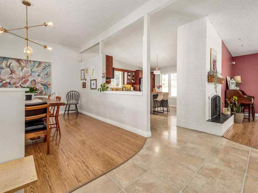 MLS&reg; # A2271389 - 25 Nevada Road W in Varsity Village Lethbridge, Residential Open Houses