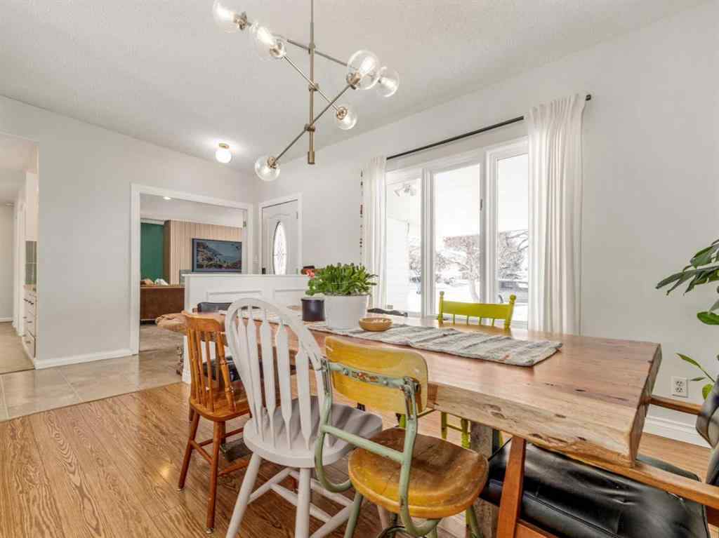 MLS&reg; # A2271389 - 25 Nevada Road W in Varsity Village Lethbridge, Residential Open Houses